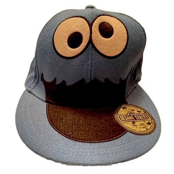 New Sesame Street Cookie Monster Flat Billed Fitted Cap    S/M - Picture 1 of 7